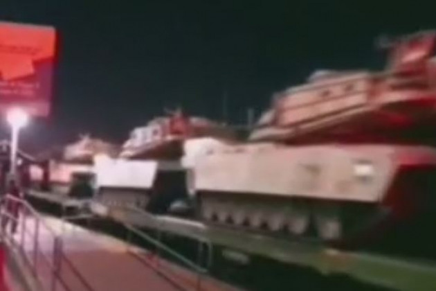 Trong bối cảnh xuất hiện thông tin Mỹ có kế hoạch triển khai lực lượng khoảng 50 nghìn quân ở Đông Âu, trên mạng xã hội đã xuất hiện những đoạn video quay cảnh những đoàn tàu khổng lồ, chở đầy các phương tiện chiến đấu bọc thép của Mỹ, chuẩn bị xuống tàu đến châu Âu.