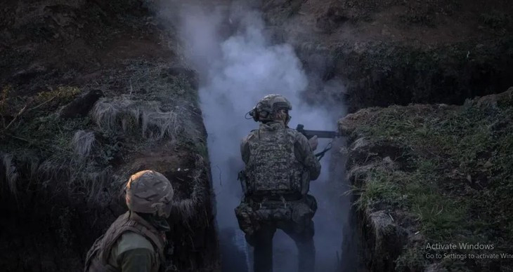 Như trang Military Review của Nga đưa tin, việc hình thành “gọng kìm” giúp RFAF bao vây chặt quân Ukraine ở tuyến phòng thủ ở khu vực hồ nằm ở phía tây bắc thị trấn Sudzha. 