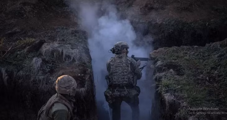 Như trang Military Review của Nga đưa tin, việc hình thành “gọng kìm” giúp RFAF bao vây chặt quân Ukraine ở tuyến phòng thủ ở khu vực hồ nằm ở phía tây bắc thị trấn Sudzha. 