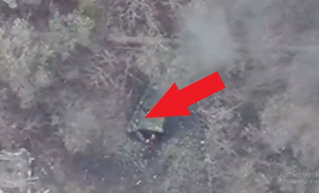 Trong khi chiến dịch sơ tán đang diễn ra, Quân đội Nga cũng rất chú ý đến diễn biến ở Volchansk. Theo thông tin được trang Topwar đăng tải, Quân đội Nga đã sử dụng UAV tự sát Lancet để tấn công chính xác pháo tự hành 2S3 Akatsiya đang yểm trợ cho đường rút lui của Quân đội Ukraine cách Volchansk 10 km về phía nam.