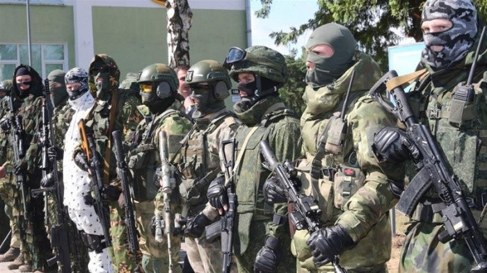 Nói cách khác, lính đánh thuê Wagner sẽ trở thành một lực lượng tư nhân tinh nhuệ bên ngoài Quân đội Nga. Hơn nữa, hiệu quả chiến đấu của lực lượng tinh nhuệ tư nhân này có thể sẽ mạnh hơn cả các sư đoàn chính quy, do sự gọn nhẹ và ưu việt của việc "tư nhân hoá".