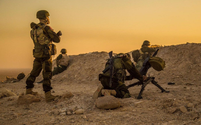 Những trận đánh trên chiến trường Syria phần lớn đều do quân chính quy Nga tham gia. Chỉ có những trận chiến khó khăn, các đơn vị Wagner mới tham gia. Điều này cũng đúng trên chiến trường Nga-Ukraine.