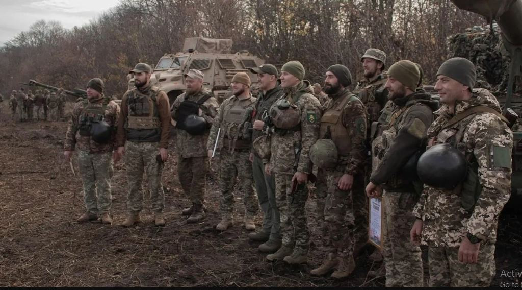 Trên chiến trường Ukraine, mặc dù lãnh đạo Quân đội Ukraine đang cố gắng hết sức để che đậy sự mất mát của họ ở Ugledar, nhưng một số binh sĩ của Quân đội Ukraine vẫn kể về những thất bại của họ trên mạng xã hội, bất chấp những quy định về hạn chế việc sử dụng mạng internet của binh sĩ Ukraine. 