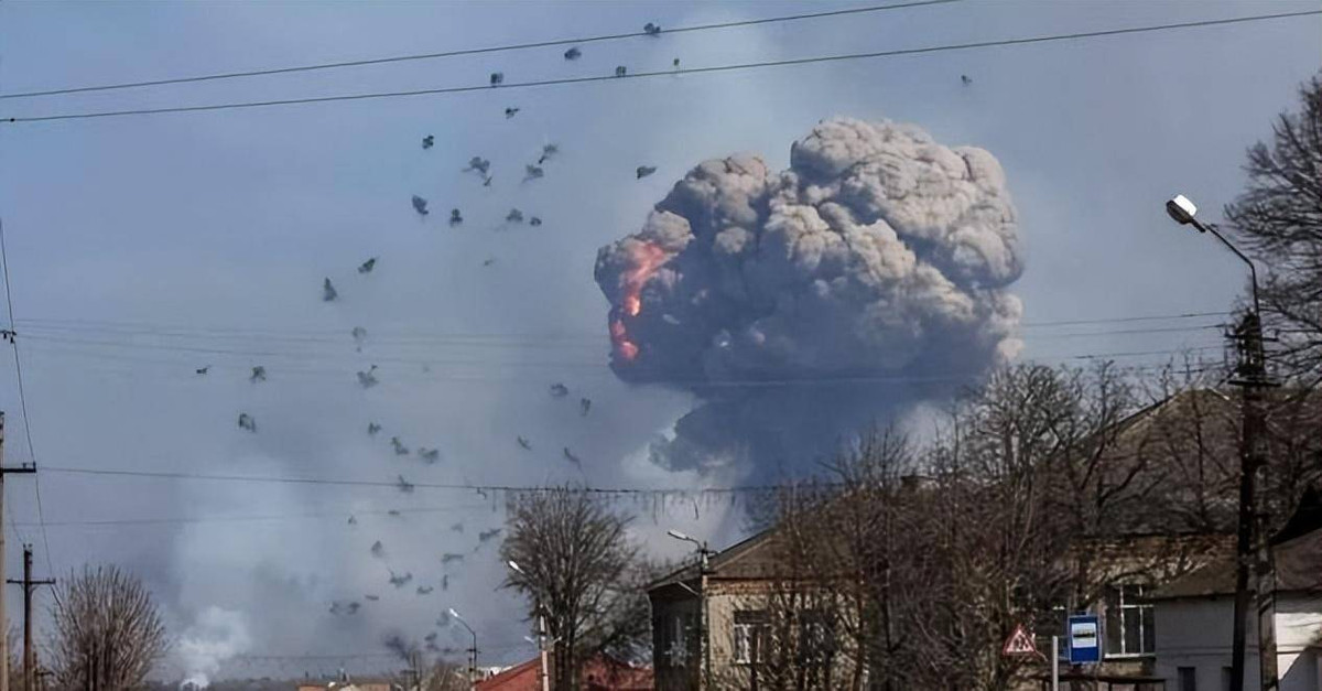 Mặc dù Tổng thống Ukraine Zelensky có quyết tâm chính trị rất cao khi xác định mặt trận Bakhmut có ý nghĩa cực kỳ quan trọng và quyết giữ bằng mọi giá. Nhưng từ tình hình thực tế, ý nghĩa chiến lược của Avdivka rõ ràng còn quan trọng hơn nhiều. 