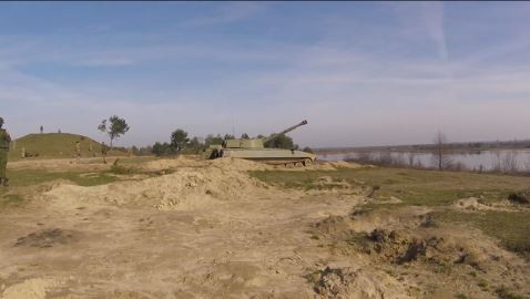 Trận đánh này dường như không có gì đặc biệt nếu không phát hiện thấy một số yếu tố. Thứ nhất, trên chiến trường Ukraine, chiến thuật của pháo binh cả hai bên là “bắn và chạy”, nhằm tránh bị đối phương phản pháo. 