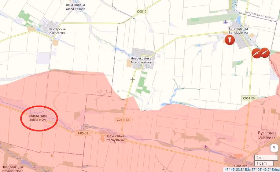 Trên hướng Ugledar, nơi cách Kurakhove không xa, đúng như dự đoán, sau khi chiếm Ugledar, quân Nga đẩy nhanh tốc độ tấn công vào làng Zolota Nyva và khu vực phía tây. Đoạn phim định vị địa lý được công bố vào trưa ngày 7/10 cho thấy, các đơn vị của Lữ đoàn bộ binh thủy quân lục chiến số 40 của Hạm đội Thái Bình Dương, hiện đã tiến vào phần phía tây của làng Zolotaya Nyva trong một cuộc tấn công của trung đội bộ binh cơ giới.