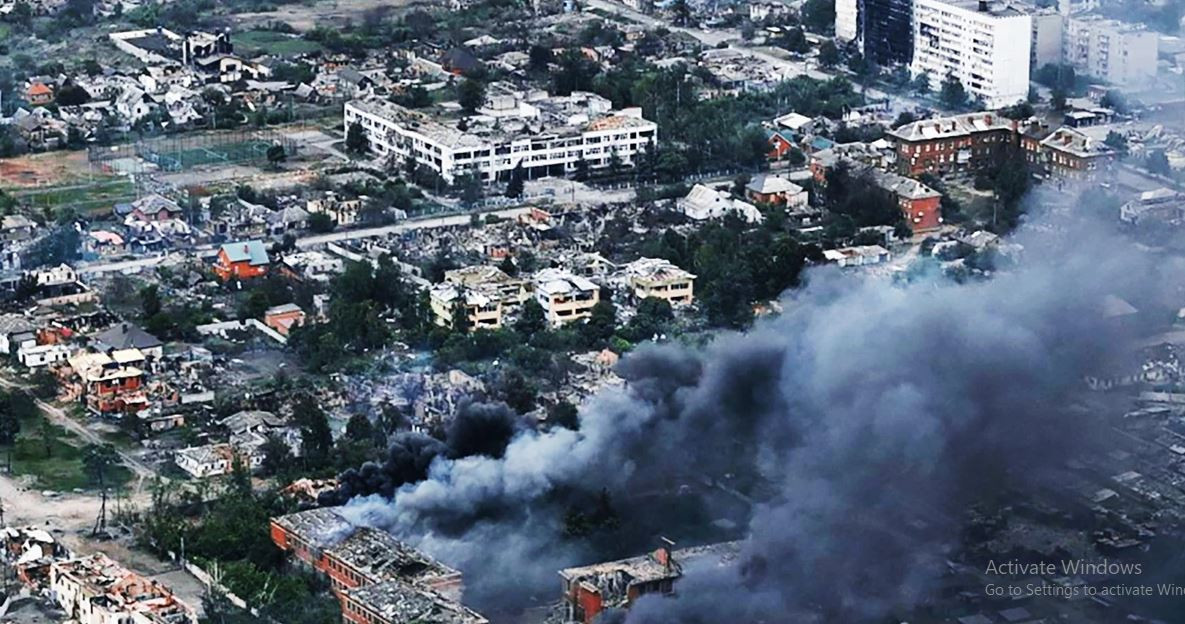 Đánh giá chung ở mặt trận Kharkov, mặc dù Quân đội Ukraine đã đạt được một số tiến bộ nhưng vẫn chưa chiếm thế chủ động. Trong khi quân Nga tiếp tục gây áp lực lên phía Ukraine thông qua các cuộc tấn công liên tục và chính xác. Trong cuộc đối đầu cường độ cao này, cả hai bên đều thể hiện khả năng hiểu biết chiến thuật tuyệt vời và ý chí chiến đấu ngoan cường. 