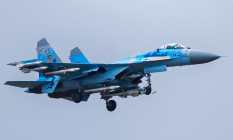 Không quân Ukraine thừa hưởng những máy bay này, sau khi Liên Xô tan rã và kể từ đó đã duy trì và sử dụng chúng như một vũ khí quan trọng trong hệ thống phòng thủ của mình. Ukraine đã nỗ lực nâng cấp những chiếc Su-27 để cải thiện hiệu suất và độ tin cậy. Những cải tiến bao gồm, hiện đại hóa các hệ thống radar để thu thập và theo dõi mục tiêu tốt hơn, cũng như cải thiện thiết bị điện tử hàng không để cải thiện khả năng dẫn đường và liên lạc.