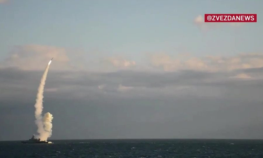 Quân đội Nga đã không tấn công lãnh thổ Ukraine bằng tên lửa hành trình tốt nhất của mình trong gần hai tháng qua, điều mà các quan chức tình báo phương Tây cho rằng, có thể Nga đã tích lũy một lượng dự trữ tên lửa đáng kể cho các cuộc tấn công sắp tới vào cơ sở hạ tầng quan trọng của đối phương.