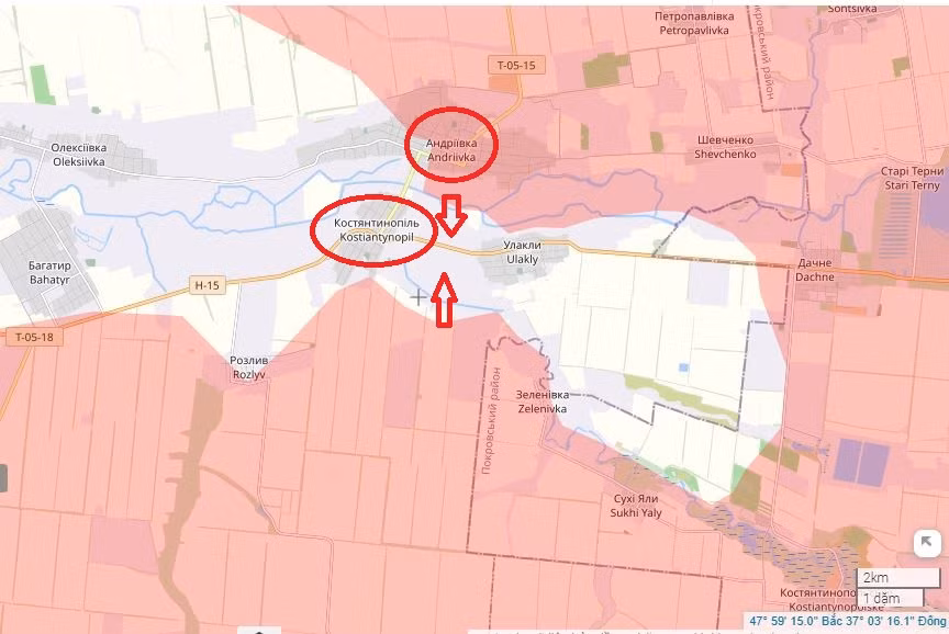 Chìa khóa để đóng được vòng vây này là chiếm được làng Kostyantynopil và Andriivka, nơi được coi là “cửa tử” với 3 lữ đoàn AFU hiện còn mắc kẹt lại trong vòng vây. Hiện “miệng túi” này chỉ còn khoảng 2 km, và hỏa lực của RFAF đã khống chế hoàn toàn đường rút lui của 3 lữ đoàn này.