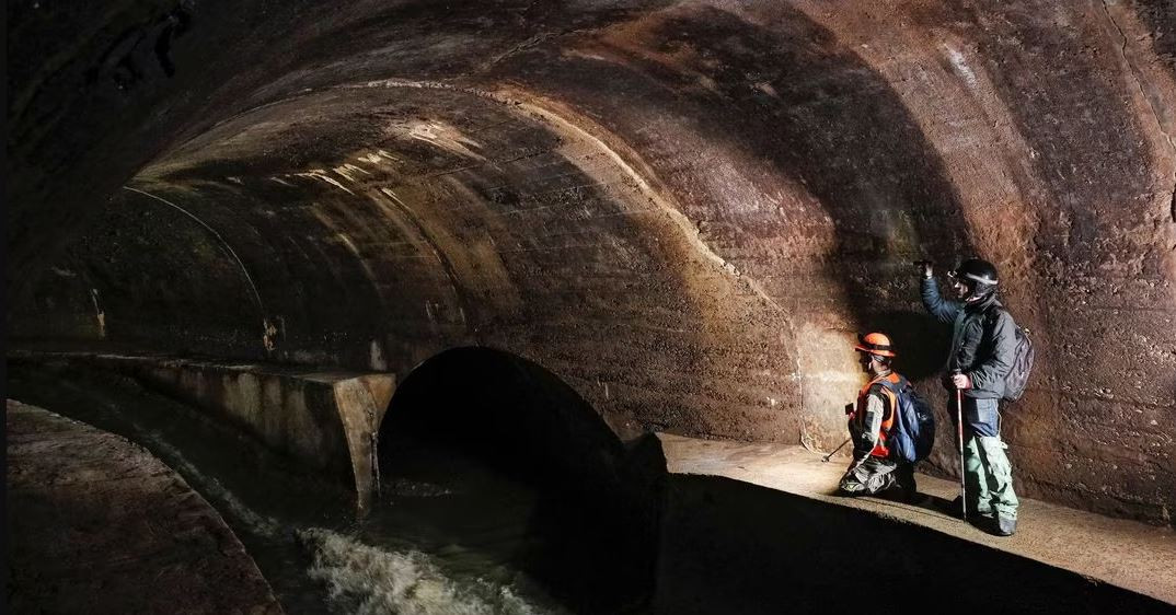 Mặc dù quân đội Nga đã làm tê liệt hoặc kiểm soát toàn bộ các tuyến tiếp tế hậu cần và đường liên lạc chiến lược từ bên ngoài vào Bakhmut, nhưng họ vẫn không thể chiếm được thành phố; mặc dù Bakhmut bị cô lập. Như vậy có thể thấy tầm quan trọng của con đường ngầm tiếp tế cho thành phố.