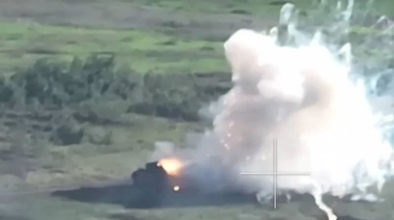 Lúc này, quân đội Ukraine lâm vào thế “tiến thoái lưỡng nan”, trước sau đều có mìn nhưng lúc này lại không có phương tiện rà phá bom mìn. Tiếp theo, quân đội Nga bắt đầu tiền hành "tìm - diệt" các phương tiện bọc thép cồng kềnh của đối phương đang mắc kẹt giữa những bãi mìn. 