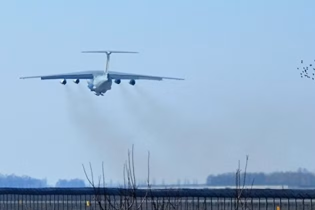 Trong khi đó, lãnh đạo của nước cộng hòa tự xưng Donetsk (DPR) đã tố cáo, có khả năng Quân đội Ukraine sẽ dùng máy bay không người lái tấn công Bayraktar TB2, thả các thùng chứa chất độc hóa học xuống vị trí của lực lượng dân quân DPR và LPR.