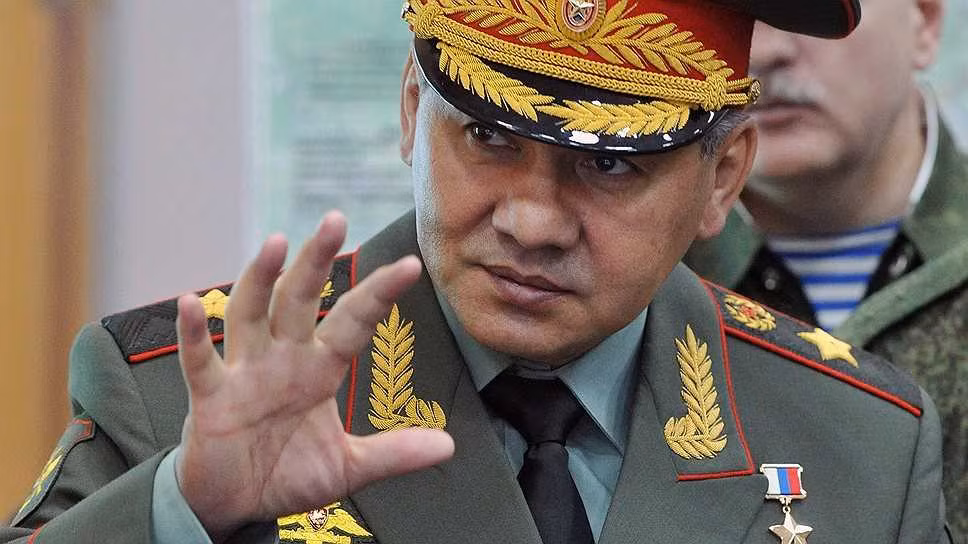 Trước đó có thông tin cho rằng, Bộ trưởng Quốc phòng Nga Sergei Shoigu tại cuộc họp mở rộng của lãnh đạo của Quân đội Nga, với sự tham gia của Tổng thống Nga Putin đã nói rằng, một hành động khiêu khích đang được chuẩn bị ở Ukraine.