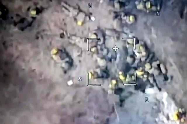 Trong đoạn phim được quay bằng UAV trinh sát của Nga, một lượng lớn quân Ukraine bị tấn công tập trung chỉ cách biên giới vài trăm mét, binh sĩ chết và bị thương nằm rải rác trên mặt đất. Hơn nữa, những lính bộ binh Ukraine này đều đeo thắt lưng màu vàng, nên rất dễ bị nhận dạng dưới ống kính máy quay của UAV. 