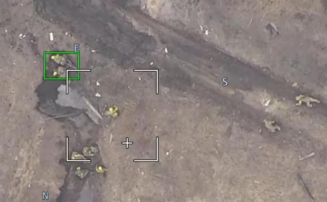 Trong cuộc đột kích vào lãnh thổ Nga vừa qua, Quân đội Ukraine đã mất nhiều xe tăng ở các trạm kiểm soát biên giới và những nơi khác. Để có được tài liệu tuyên truyền chất lượng, nên Quân đội Nga đã gửi rất nhiều hình ảnh về thất bại của quân Ukraine. 