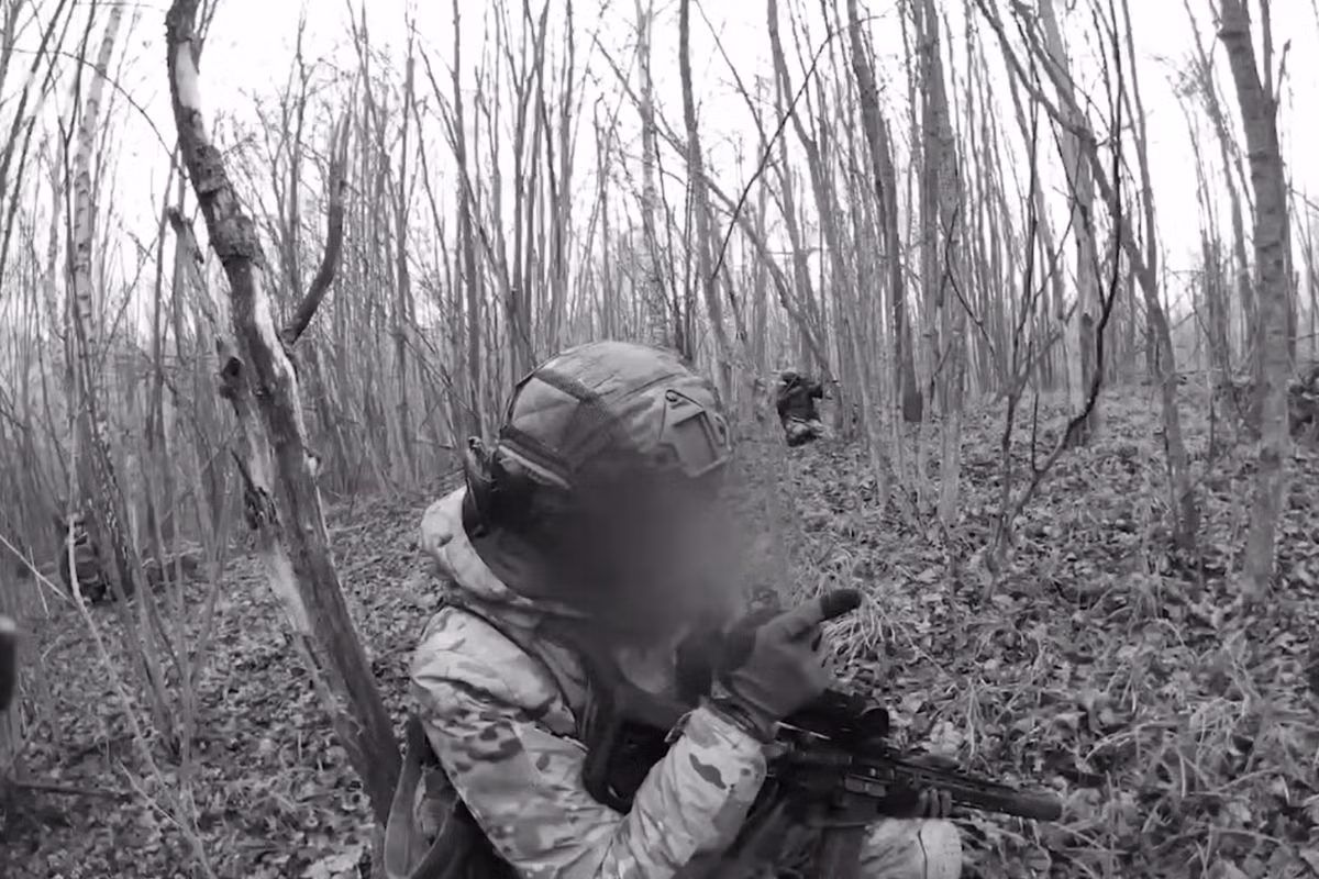 Hiện RFAF đang tích cực làm công tác chuẩn để tấn công làng Oleshnya. Ngôi làng này hiện có quân của Lữ đoàn xung kích đường không Galicia số 80 bị mắc kẹt, hiện họ đang rất khó khăn, thiếu đạn, thiếu tiếp tế. Trong khi quân Nga tiếp tục xiết vòng vây, quyết tâm tiêu diệt toàn bộ quân Ukraine ở ngôi làng này.