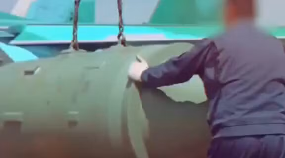 Việc trang bị động cơ phản lực cho bom FAB-3000, có lẽ là không quá khó khăn với các kỹ Nga, khi họ có sẵn các giải pháp kỹ thuật để thực hiện các kế hoạch này, điều này có nghĩa là chúng sẽ được triển khai nhanh chóng. Nếu mọi việc suôn sẻ, mật độ sử dụng bom FAB-3000 sẽ tăng lên đáng kể, điều này sẽ làm tăng hiệu quả của chúng trên chiến trường. 