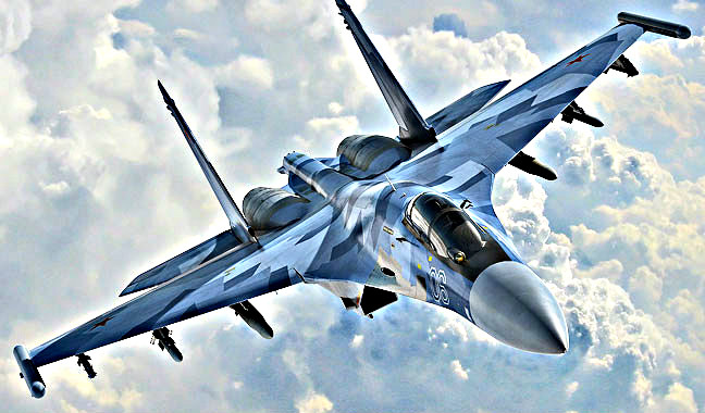 Ban đầu Su-35 được phát triển nhằm mục đích để xuất khẩu, nhưng việc hủy bỏ chương trình máy bay chiến đấu thế hệ thứ năm MiG 1.42 vào năm 1999 và trì hoãn chương trình Su-57 tham vọng hơn hiện nay, buộc quân đội Nga phải dựa vào gần 100 chiếc máy bay Su-35 thuộc thế hệ 4++.
