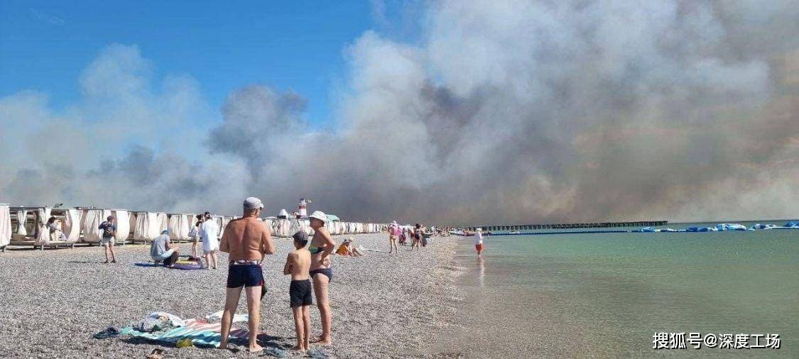 Điều kỳ lạ là tên lửa Ukraine đã xuyên thủng tuyến phòng thủ của Nga và bắn trúng sân bay của Nga ở khu vực sâu của Crimea. Nếu vị trí đặt tên lửa phòng không S-300 của Nga vẫn chưa thay đổi, thì tên lửa Ukraine đã không thể tấn công căn cứ quân sự của Nga ở Crimea một cách dễ dàng.