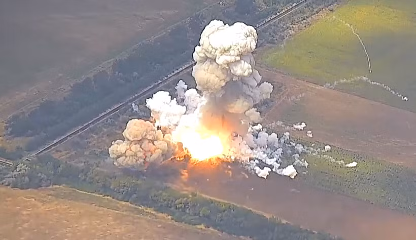 Vấn đề lớn nhất hiện nay Quân đội Ukraine phải đối mặt là khó khăn về phòng không trên toàn khu vực, do bị quân Nga săn lùng và phá hủy, làm tê liệt hệ thống phòng không. Theo phán đoán, Ukraine hiện đã mất gần như toàn bộ hệ thống tên lửa phòng không chiến trường.