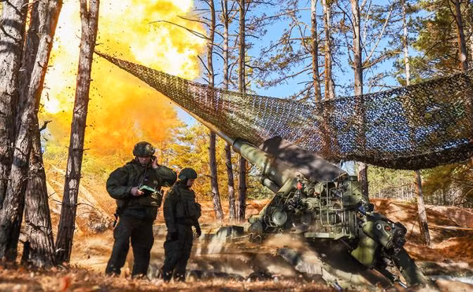 Hiện vẫn chưa có thông tin chính xác từ mặt trận, nhưng nếu quân Ukraine thừa nhận rằng một nửa làng Zheltoye đã nằm dưới sự kiểm soát của quân Nga, thì có thể khẳng định là họ đã rút ra khỏi ngôi làng này. Theo bản đồ Liveuamap (bị cấm ở Nga), cho thấy khu vực kiểm soát của Nga ở phía bắc làng Zheltoye, quân Nga đã áp sát tuyến đường sắt. 