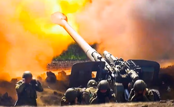 Như đã đề cập ở trên, hai đơn vị Ukraine tiến tới Medvezhiye và Veseloe, hiện đã tiến về phía sau lực lượng phản công Nga trên tuyến đường phía Tây, chuẩn bị tạo thế cho việc bao vây lực lượng 8.000 quân Nga ở sườn phía đông.