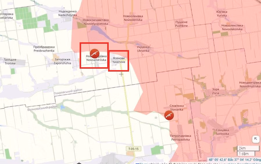 Các trận đánh giành Yasenevoye bắt đầu vào ngày 10/1; sau khi rút khỏi Kurakhove, Ukraine tăng cường lực lượng tại ngôi làng này và biến nó thành một khu vực phòng ngự kiên cố. Tuy nhiên, dưới sự yểm trợ của hỏa lực pháo binh và không quân, Cụm quân Trung tâm đã đánh bật quân Ukraine ra khỏi làng và tiến xa hơn về phía vùng Dnepropetrovsk.