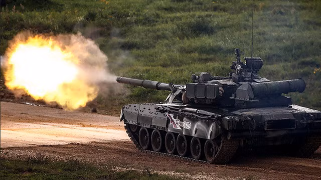 Chiến dịch quân sự ở Ukraine là một cơ hội hiếm có để xe tăng T-14 Armata có thể được cọ xát thực tế và thử nghiệm trên chiến trường, đặc biệt trong chiến dịch này quân đội Nga lại ưu tiên sử dụng các lực lượng mặt đất và rất hạn chế vai trò của không quân và hải quân.