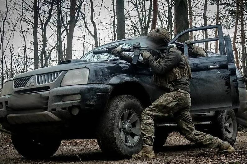 Theo biểu biên chế của quân đội Ukraine, một lữ đoàn thông thường chỉ biên chế khoảng hơn 3.000 quân, thì trong 3 ngày phản công, Ukraine đã thiệt hại 1/2 lữ đoàn. Hiện Kiev vừa tiếp tục chuyển Lữ đoàn Đặc biệt số 73 đến khu vực Kursk và dự kiến tình trạng giao tranh tại khu vực, sẽ gia tăng trong những ngày tới.