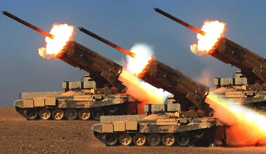 Ông Gadai, Thống đốc tỉnh Lugansk cho biết, số trận pháo kích nhằm vào Severodonetsk đang tăng theo cấp số nhân. Khoảng 10.000 quân Nga cùng 2.500 đơn vị khí tài, đang tham gia tiến công thành phố ở phía tây tỉnh Lugansk.