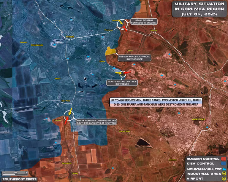 Chasov Yar, Volchansk và Toretsk (tên cũ là Dzerzhinsk) hiện là ba mặt trận lớn trên chiến trường Ukraine, trong đó Toretsk nằm bên sườn Chasov Yar. Sau chín cuộc tấn công quy mô lớn, Quân đội Nga đã tiến tới thành trì quan trọng Toretsk và bóc dần các cứ điểm xung quanh, trong đó có làng New York.