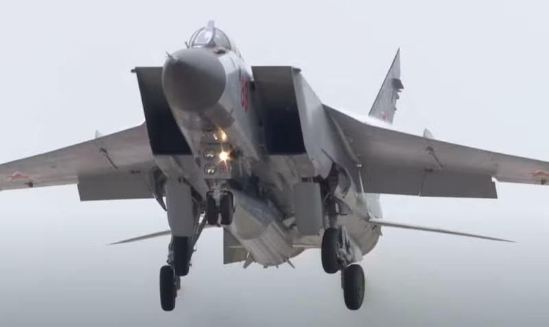 Chuyên gia David Wright của Viện Công nghệ Massachusetts tin rằng, tên lửa siêu thanh Kinzhal và vũ khí siêu thanh tầm trung nói chung, còn lâu mới đạt đến “độ chín” về công nghệ và không nên được “ưu tiên phát triển”.