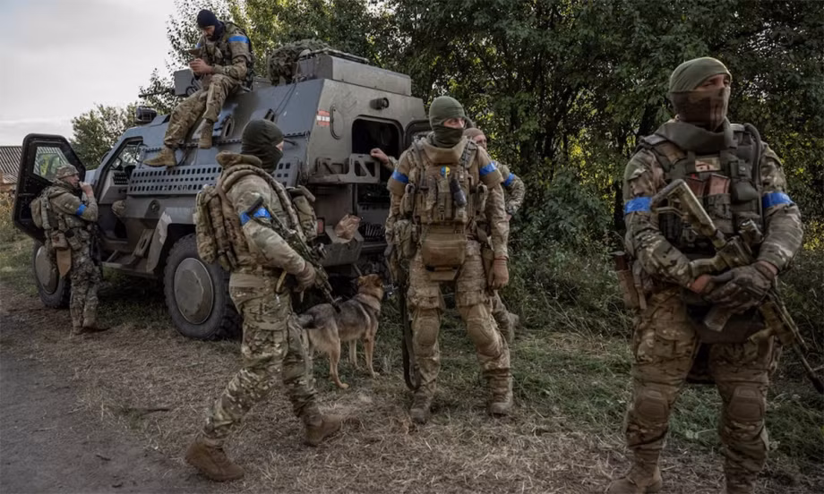 Suy cho cùng, cho dù Ba Lan, Litva và một số nước NATO khác muốn tiếp tục giúp đỡ Ukraine, nếu Mỹ nói “No”, thì họ cũng chỉ có thể ủng hộ bằng lời nói, chứ không thể giúp được gì nhiều bằng hành động. Ngay cả Đức hay Pháp cũng không thể giúp đỡ hay hỗ trợ nhiều hơn cho Ukraine, chứ đừng nói đến việc trực tiếp đưa quân tới Ukraine. 