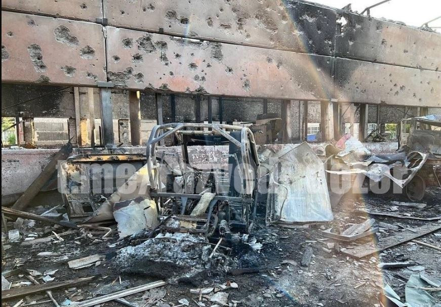 Đánh giá từ những hình ảnh tại hiện trường, tòa nhà của khách sạn Riviera Rekaz ở thành phố Zaporozhye không bị phá hủy hoàn toàn, nhưng tất cả các phòng đều bị ảnh hưởng bởi vụ nổ và những người ở trong phòng đều bị ảnh hưởng ở các cấp độ.