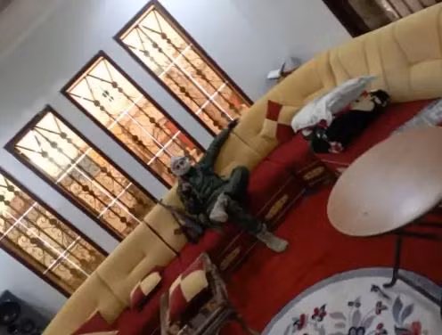 Một nguyên nhân quan trọng khác là thành phần hiện tại của phiến quân khủng bố ở Idlib phức tạp hơn. Tờ Daily News của Italy tiết lộ đằng sau phiến quân khủng bố ở Aleppo và những nơi khác ở Syria, là các cơ quan tình báo của chính quyền Kiev, Thổ Nhĩ Kỳ đã cung cấp kinh phí, vũ khí và hỗ trợ thông tin tình báo cho Quân đội Quốc gia Syria tự do (SNA).