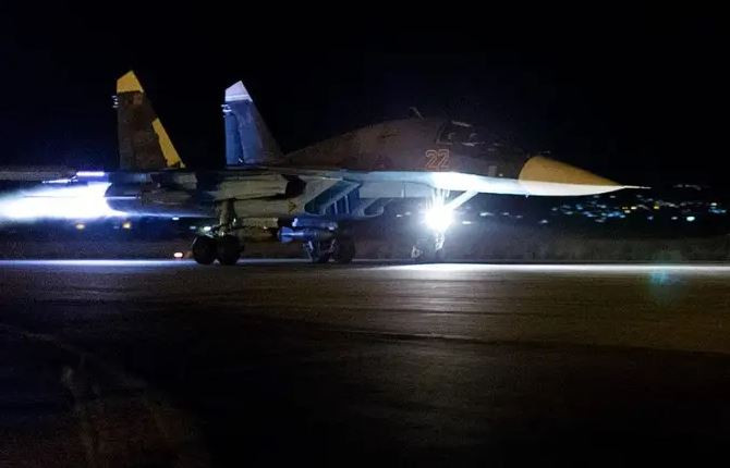 Trước bối cảnh “nghìn cân treo sợi tóc”, Quân đội Chính phủ Syria đã điều động vị tướng số một của mình là Tướng Suhel Hassan, phụ trách chỉ huy tổng thể cuộc phản công của Quân đội Chính phủ Syria.