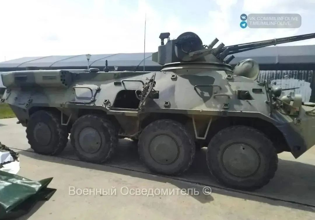 Vấn đề lớn nhất với trang bị trong tay Ukraine, là vũ khí thế hệ mới do nước này tự phát triển có nhiều chủng loại, nhưng số lượng tương đối ít; chẳng hạn như xe tăng T-84, T-72AMT, xe bọc thép BTR-3, BTR-4, BTR-70DI,...