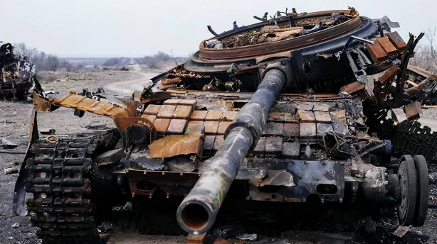 Nhưng nếu mọi việc không suôn sẻ sẽ có hai tình huống xấu xảy ra, một là cuộc chiến giữa Nga và Ukraine sẽ tiếp tục đi vào bế tắc, kéo dài hàng năm trời. Thứ hai, Quân đội Ukraine có thể giành được thế chủ động chiến lược và sức tấn công của Nga sẽ giảm dần.