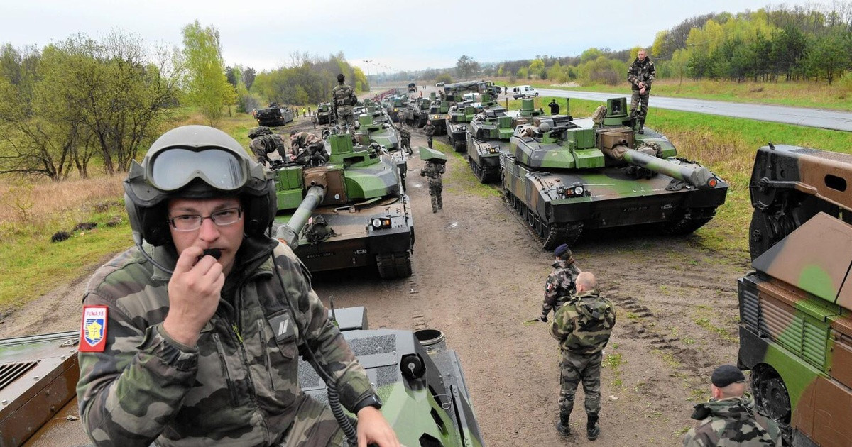 Tuy nhiên các nước thành viên NATO ở phía đông như Ba Lan và các nước vùng Baltic từ trước đến nay vẫn tiếp tục theo đuổi chính sách cứng rắn với Nga, sẵn sàng đối đầu quân sự.