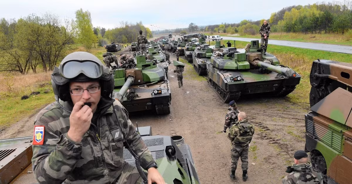 Tuy nhiên các nước thành viên NATO ở phía đông như Ba Lan và các nước vùng Baltic từ trước đến nay vẫn tiếp tục theo đuổi chính sách cứng rắn với Nga, sẵn sàng đối đầu quân sự.