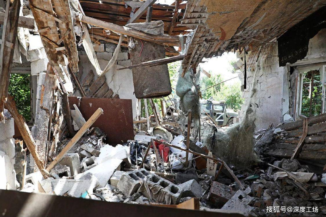 Đánh giá từ các trận chiến trước đó ở hữu ngạn Kharkov và Kherson, các cuộc tấn công bằng pháo tầm xa của quân đội Ukraine đã làm suy yếu chiến thuật của quân đội Nga và sẽ kéo dài từ một đến hai tháng. 