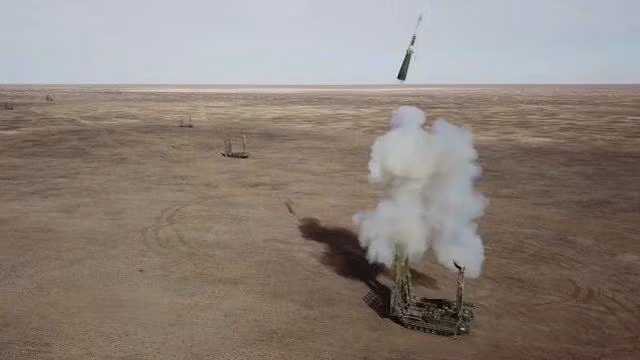 Ban ha muc tieu cach 217km, ten lua Nga pha ky luc thuc chien-Hinh-10