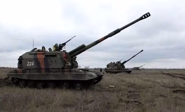 Từ những lý do trên, do đó quân đội Nga cần một số lượng lớn xe tăng cũ và pháo cũ trên chiến trường. Pháo mới chủ yếu dùng để bắn chính xác, còn pháo cũ dùng để làm vũ khí phòng ngự. 