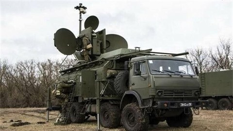 Quân đội Nga đã giải mã phương thức và tần số tiếp nhận tính hiệu vệ tinh GPS của đạn M31 trong sáu tháng qua. Sau khi bị gây nhiễu, đạn dẫn đường M31 của tổ hợp HIMARS đã mất đi độ chính xác. 