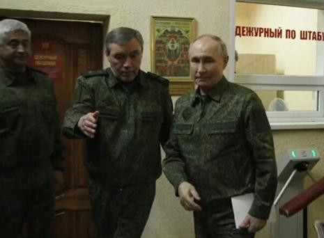 Tướng Gerasimov báo cáo với Tổng thống tại một cuộc họp ở trung tâm chỉ huy tại khu vực Kursk rằng, RFAF đã tái chiếm hơn 86% diện tích khu vực do Ukraine chiếm đóng ở khu vực Kursk. Chỉ trong năm ngày qua, RFAF đã tái chiếm 24 ngôi làng, 1 thị trấn và 259 km2 lãnh thổ ở khu vực Kursk. 