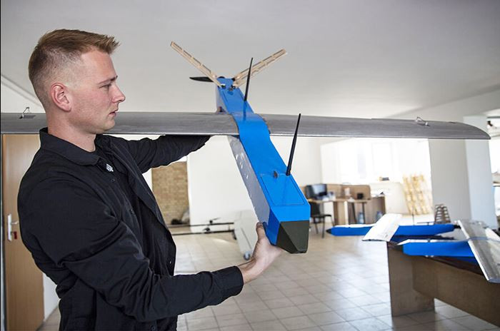 Điều quan trọng là hầu hết các loại UAV như vậy đều do chính người Ukraine sản xuất thông qua quan hệ đối tác công tư. Được biết, Ukraine đã lên kế hoạch sản xuất hơn 11.000 UAV tấn công tầm trung và tầm xa vào năm 2024, cũng như một triệu UAV cảm tử. 