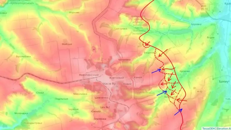 Theo ông Yevlash, Bộ chỉ huy Nga đang tập trung lực lượng dự bị theo hướng này, pháo binh, không quân chiến thuật và UAV của Nga đang tích cực hoạt động. Đồng thời, ông Yevlash kêu gọi người dân Ukraine “đừng quá lo lắng”, vì Quân đội Ukraine đã cố gắng tạo ra “một số” tuyến phòng thủ.