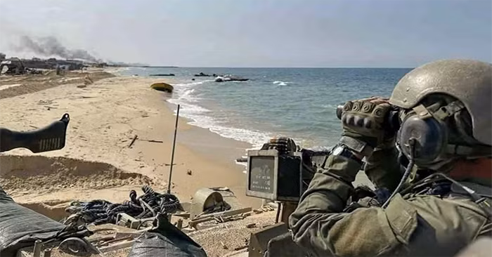 Trên chiến trường mặt đất ở Gaza, quân đội Israel đang cô lập bờ biển phía bắc, tiến hành các hoạt động truy lùng trên khu vực Gaza từ mọi hướng và thu hẹp vòng vây. Nhờ có UAV giám sát 24 giờ và hệ thống dữ liệu lớn AI, cuộc tấn công của Israel vào đường hầm Hamas lần này khá hiệu quả. 