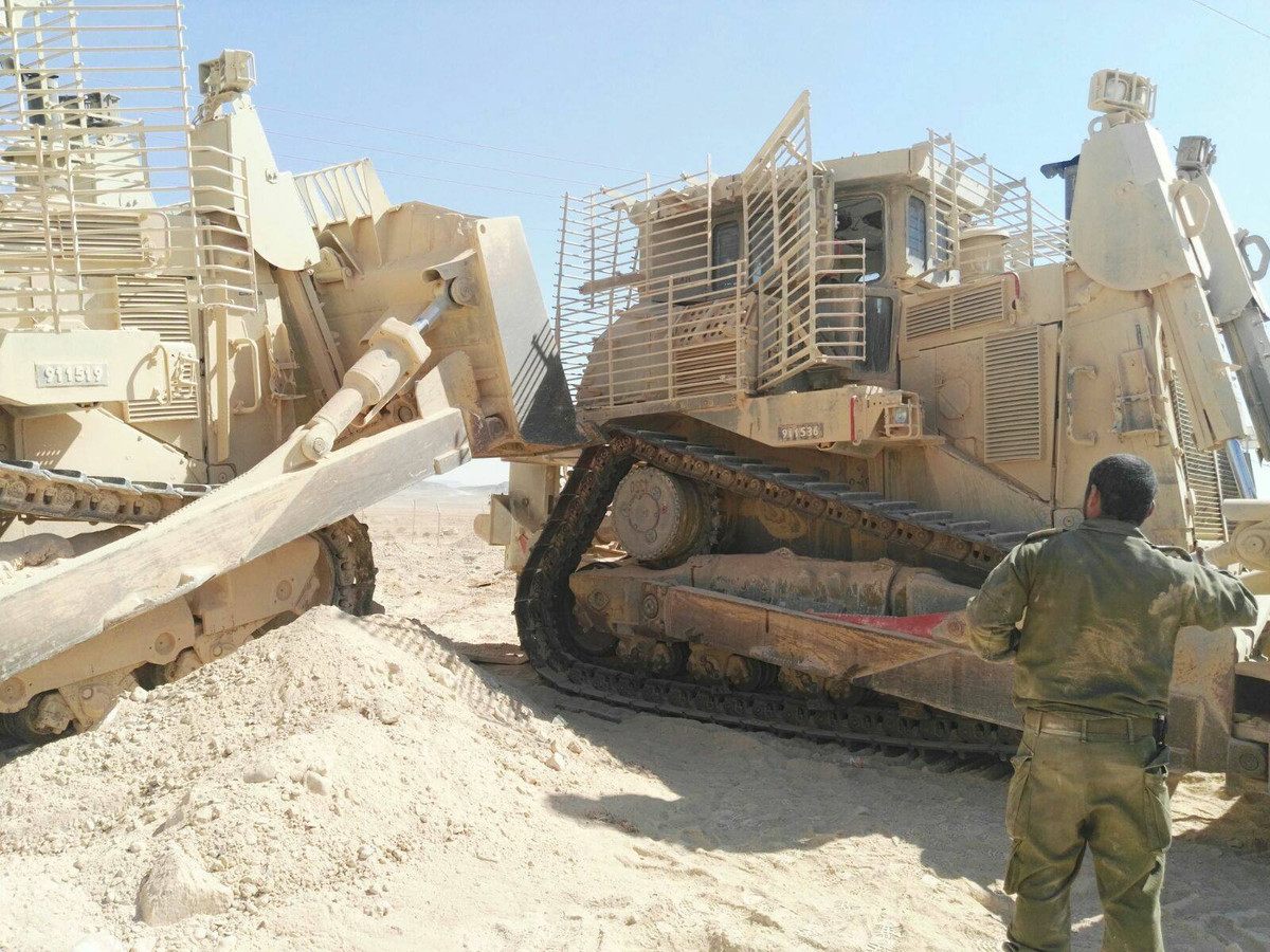 Sự xuất hiện của máy ủi bọc thép của Israel sẽ có tác động lớn đến tình hình khu vực, và các tổ chức vũ trang như Hamas sẽ phải đối mặt với những thách thức cho quyết tâm của người Israel. Cơn ác mộng của Hamas cũng chỉ mới bắt đầu.